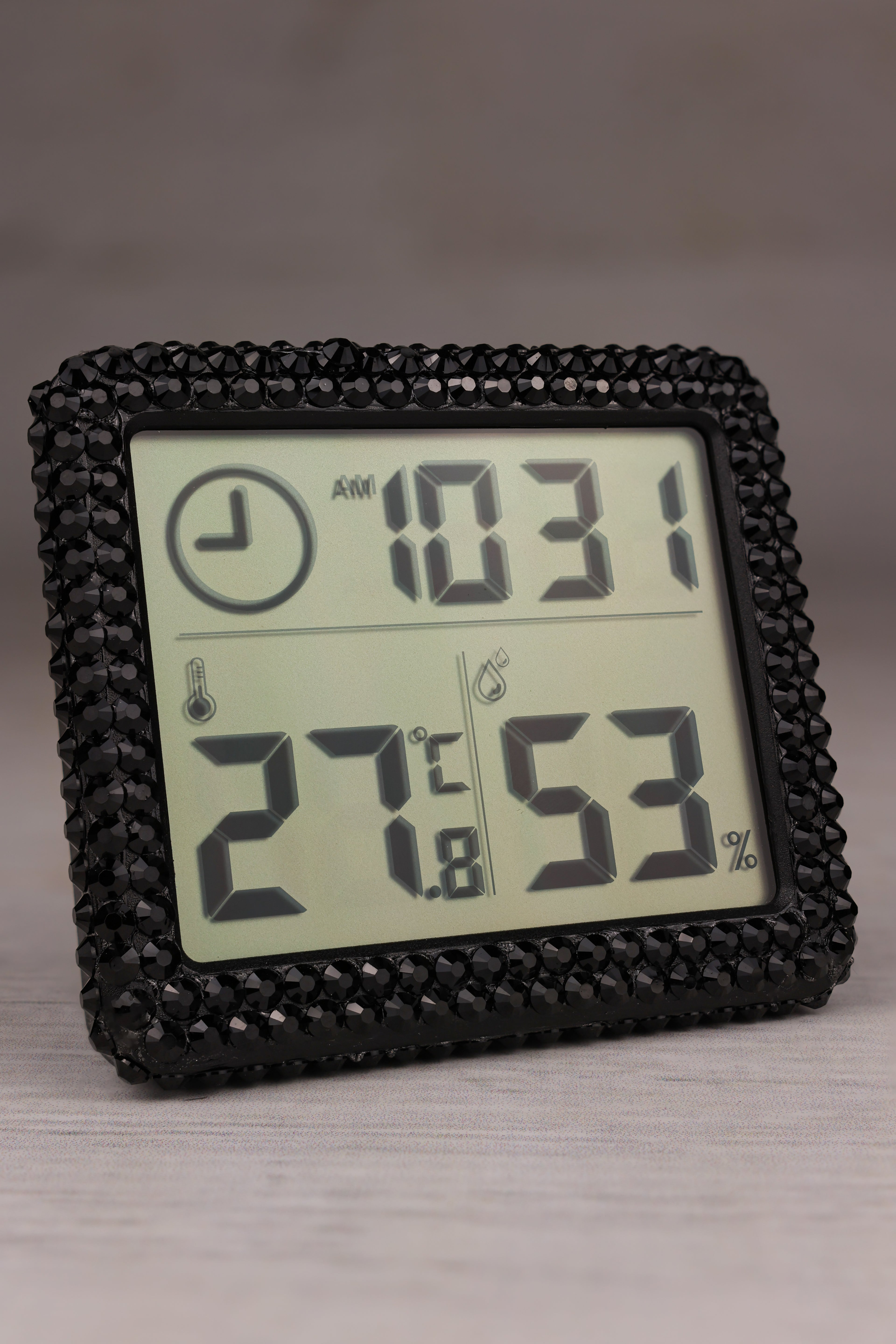 Diamond Hygrometer