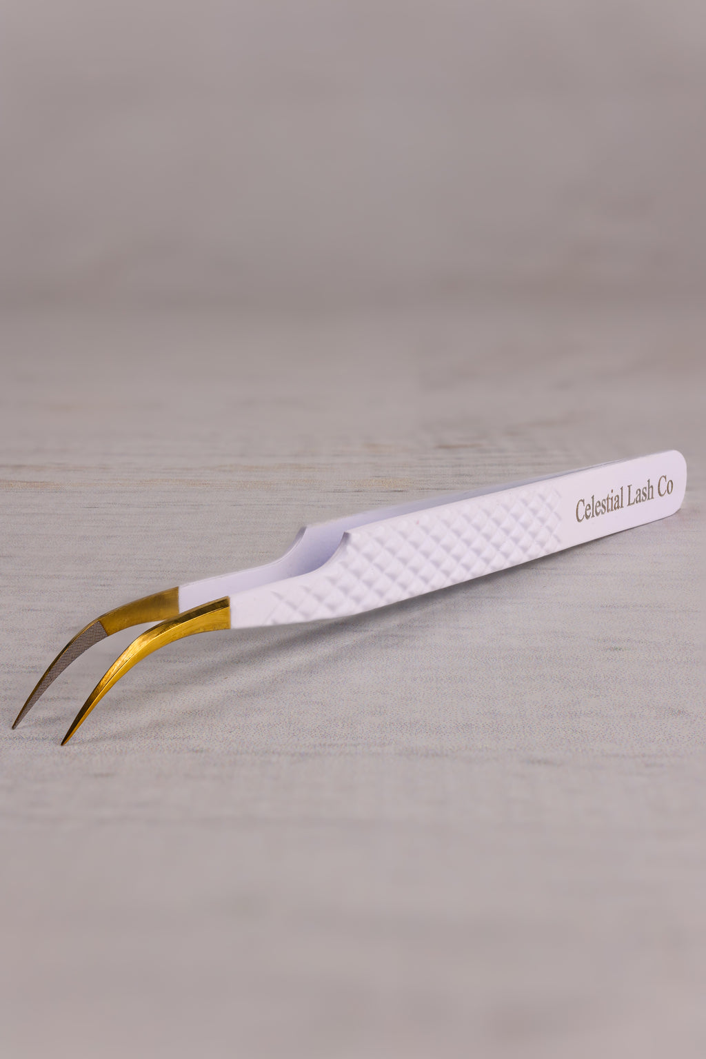 Curved (White)